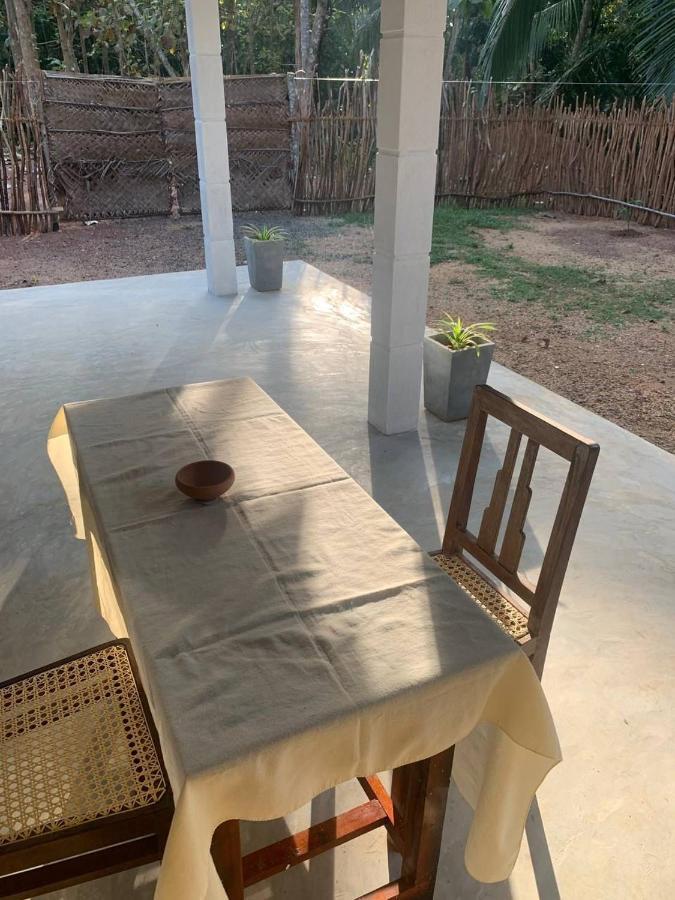 Cashew Villa Hiriketiya ディックウェラ エクステリア 写真