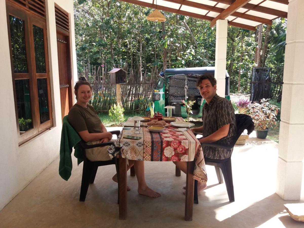 Cashew Villa Hiriketiya ディックウェラ エクステリア 写真
