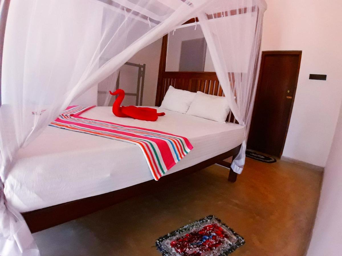 Cashew Villa Hiriketiya ディックウェラ エクステリア 写真